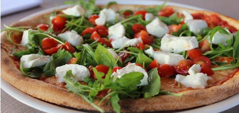 Как да приготвите италианско тесто за пица